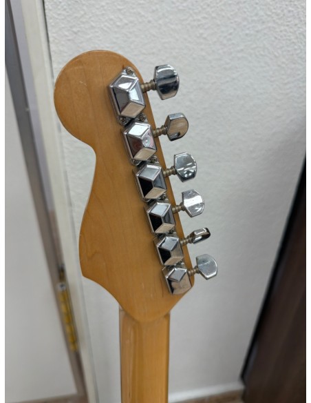 1-1-276688-6-Guitarra Electrica Falcon Signatures