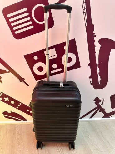 9-9-74625-1-Maleta viaje amazon basics cabina 35 ancho, 25 profundo expansible, 53 de alto 