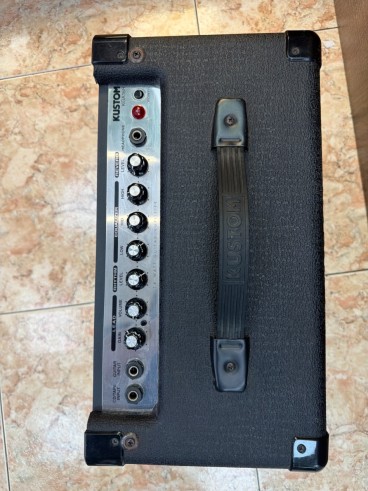 1-1-276745-4-Amplificador Kustom KGA16R
