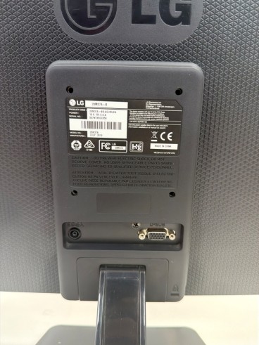 1-1-275507-2-Monitor LED LG 20M37A-B