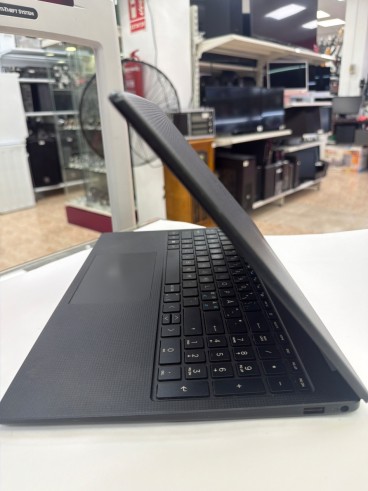 1-1-273457-2-Ordenador Portátil Hp Amd Ryzen 7 7730U 16 512Gb