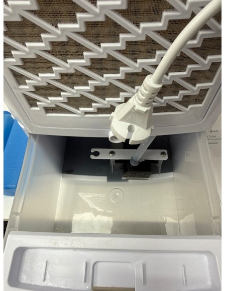 8-8-80157-4-Ventilador Air Cool Nedis 4L 80w