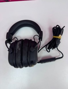 7-7-89893-1-Auriculares