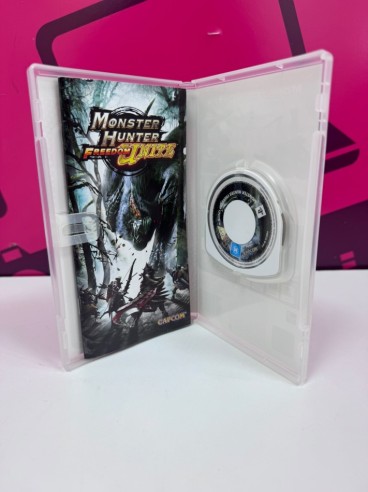 7-7-89918-1-Videojuego PSP Monster Hunter Freedom Unite