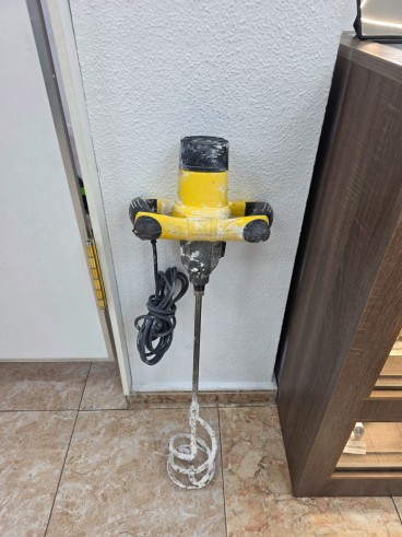 1-1-275374-2-Batidora De Obra Stanley