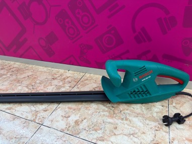 1-1-277110-1-Cortasetos Eléctrico BOSCH Easyhedgecut 55-16 450W 55 Cm Longitud De Cuchilla 
