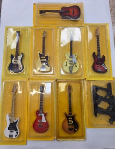 1-1-277133-1-Instrumentos Musicales En Miniatura Pack 8 Guitarras Mini Soporte