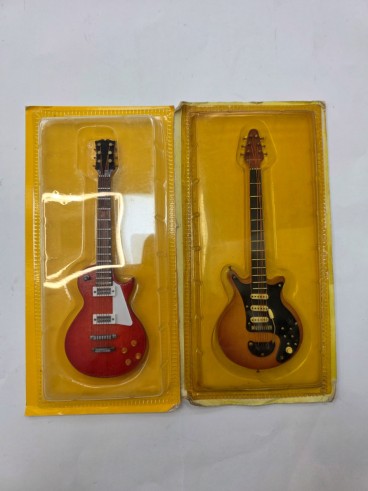 1-1-277133-3-Instrumentos Musicales En Miniatura Pack 8 Guitarras Mini Soporte