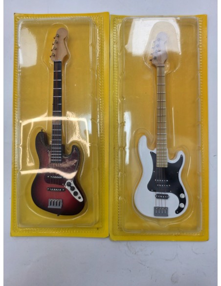 1-1-277133-6-Instrumentos Musicales En Miniatura Pack 8 Guitarras Mini Soporte