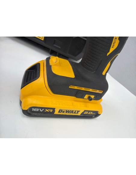 1-1-272912-4-Taladro A Bateria DeWalt DCD709