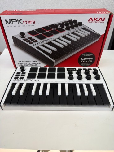 1-1-275696-1-Sintetizador MPK Mini Akai