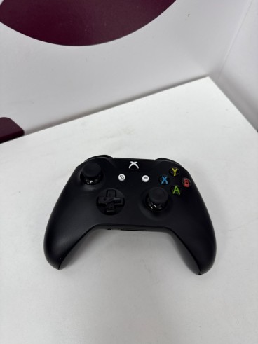 8-8-80400-4-Consola Xbox One 1tb 1540