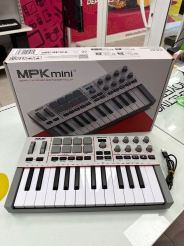 6-6-171444-1-Controlador AKAI MPK Mini IV 