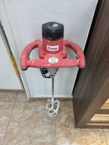 1-1-275965-2-Batidora De Obra Cortag EHM180