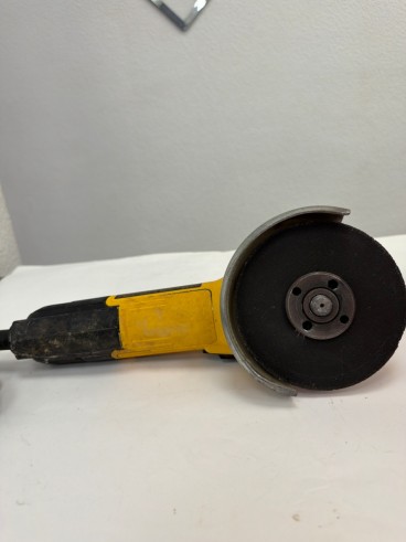 1-1-276027-4-Radial DeWalt DWE4036