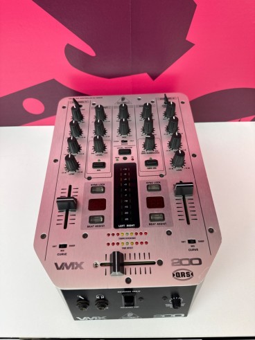 8-8-80495-1-Mesa DJ Behringer Vmx 2000