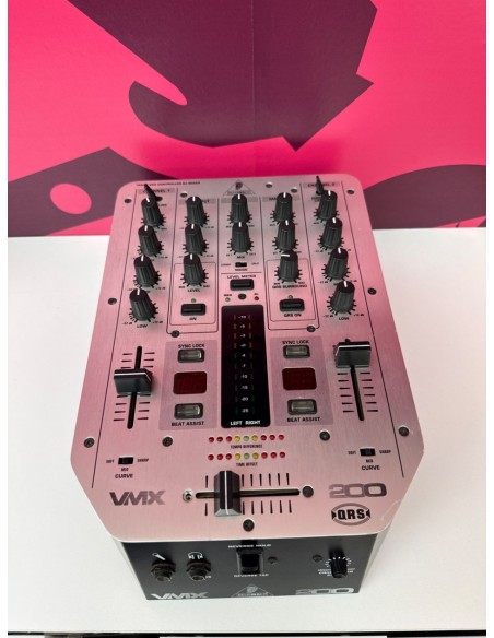 8-8-80495-1-Mesa DJ Behringer Vmx 2000