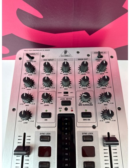 8-8-80495-2-Mesa DJ Behringer Vmx 2000