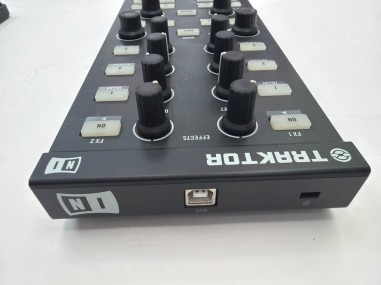 1-1-277661-2-Controlador Traktor Kontrol X1
