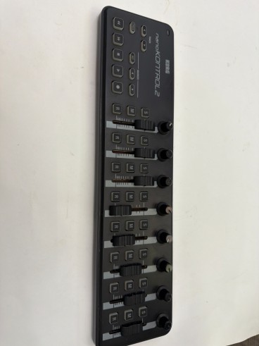 1-1-277663-1-Controlador Midi Korg Nano Kontrol 2