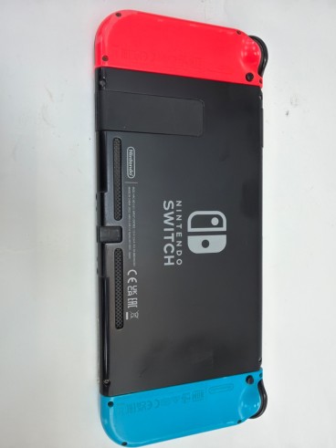 1-1-276140-3-Consola Nintendo Switch Hac-001
