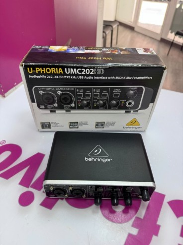 7-7-90415-2-Preamplificador Beringer Mc202hd