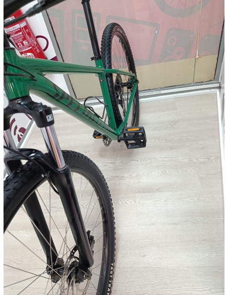 9-9-79621-8-Bicicleta Montana Specialized 29