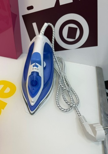9-9-79763-5-Plancha Vapor Simpl 2000w (sin uso)