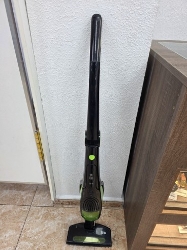 1-1-277873-1-Aspirador Escoba Far Negra Verde 12V