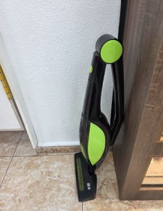 1-1-277873-1-Aspirador Escoba Far Negra Verde 12V 2
