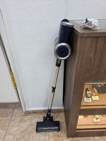 1-1-278033-1-Aspirador Escoba Prettycare W200