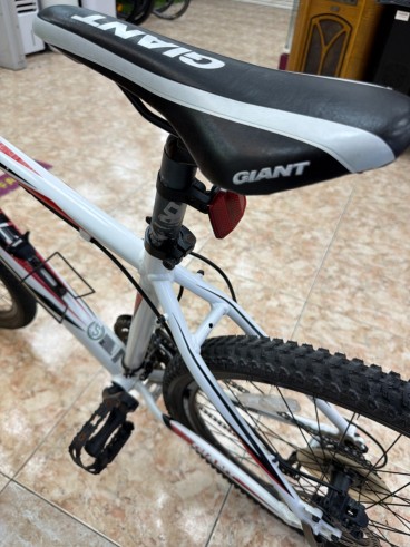 1-1-276514-10-Bicicleta Montana Giant Revel 26 Talla M