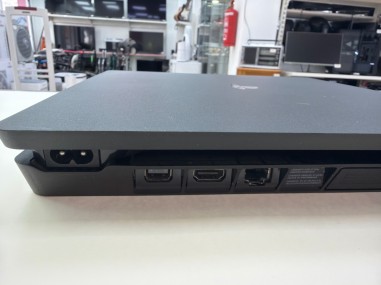 1-1-278279-2-Consola PS4 Slim Negra 500Gb
