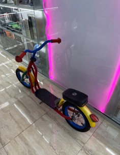 8-8-80753-1-Patinete con asiento Yipeeh