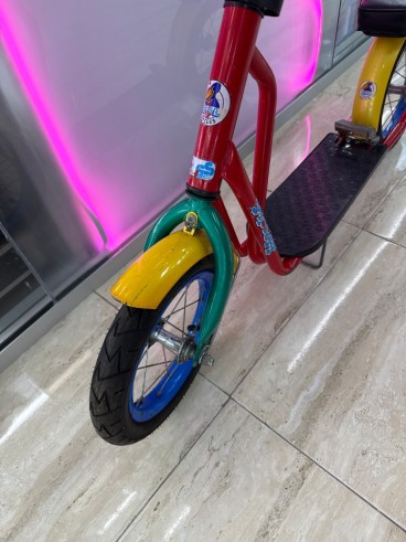 8-8-80753-4-Patinete con asiento Yipeeh