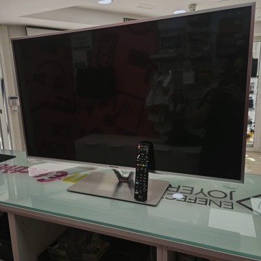 8-8-80767-2-Televisor LED Panasonic TX-L42FT60E 