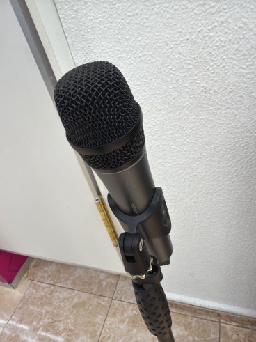 1-1-278372-3-Micrófono Sennheiser Xsw 1-835 Pie