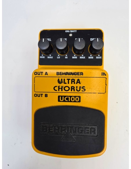 1-1-278465-1-Equipamiento Pedal Behringer Uc100