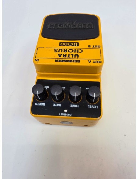 1-1-278465-3-Equipamiento Pedal Behringer Uc100