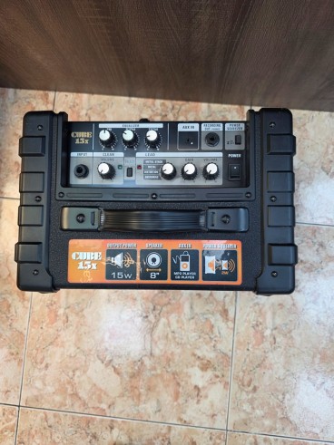 1-1-278463-2-Amplificador Guitarra Roland Cube 15X Guitarra 