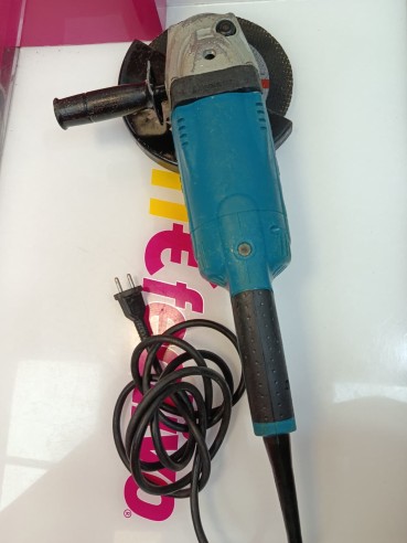 9-9-79993-5-Radial Makita Ga9020r 2200w 