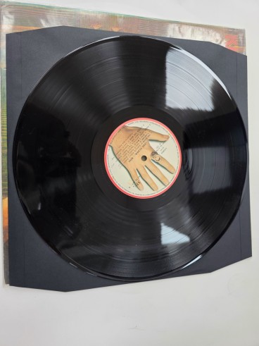1-1-278541-3-Vinilo kiss the elder