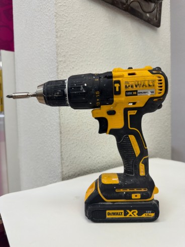 1-1-276962-1-Taladro A Bateria Dewalt Dcd778