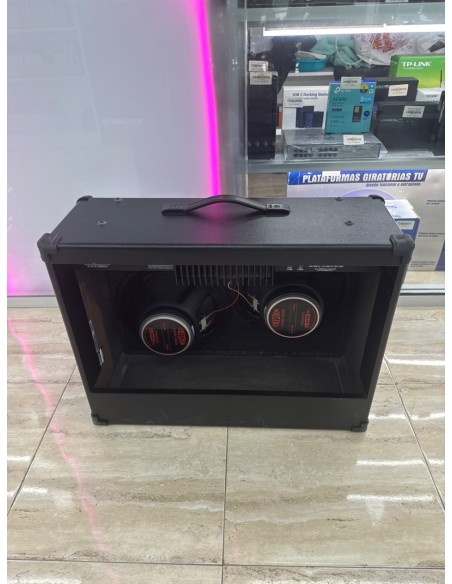 8-8-81023-4-Amplificador Guitarra Line 6