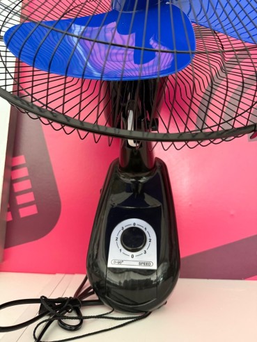 8-8-79785-3-Ventilador Spiderlux 45w 40cm (sin Uso)