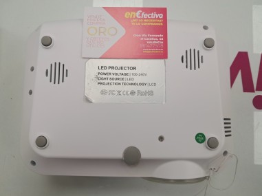 6-6-170794-3-Mini Proyector