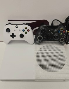 8-8-79779-1-Consola Xbox One S 1TB 2 mandos (uno inlámbrico y otro con cable) 2