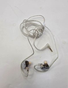 1-1-279046-1-Auriculares Cable Plateados 2