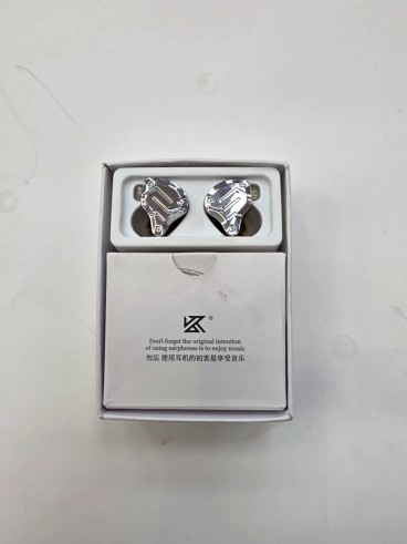 1-1-279046-3-Auriculares Cable Plateados