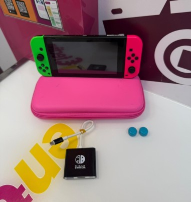 9-9-76381-1-Consola Nintendo Switch hac 001